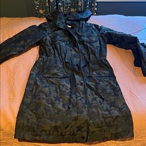 Avec les Filles rain coat